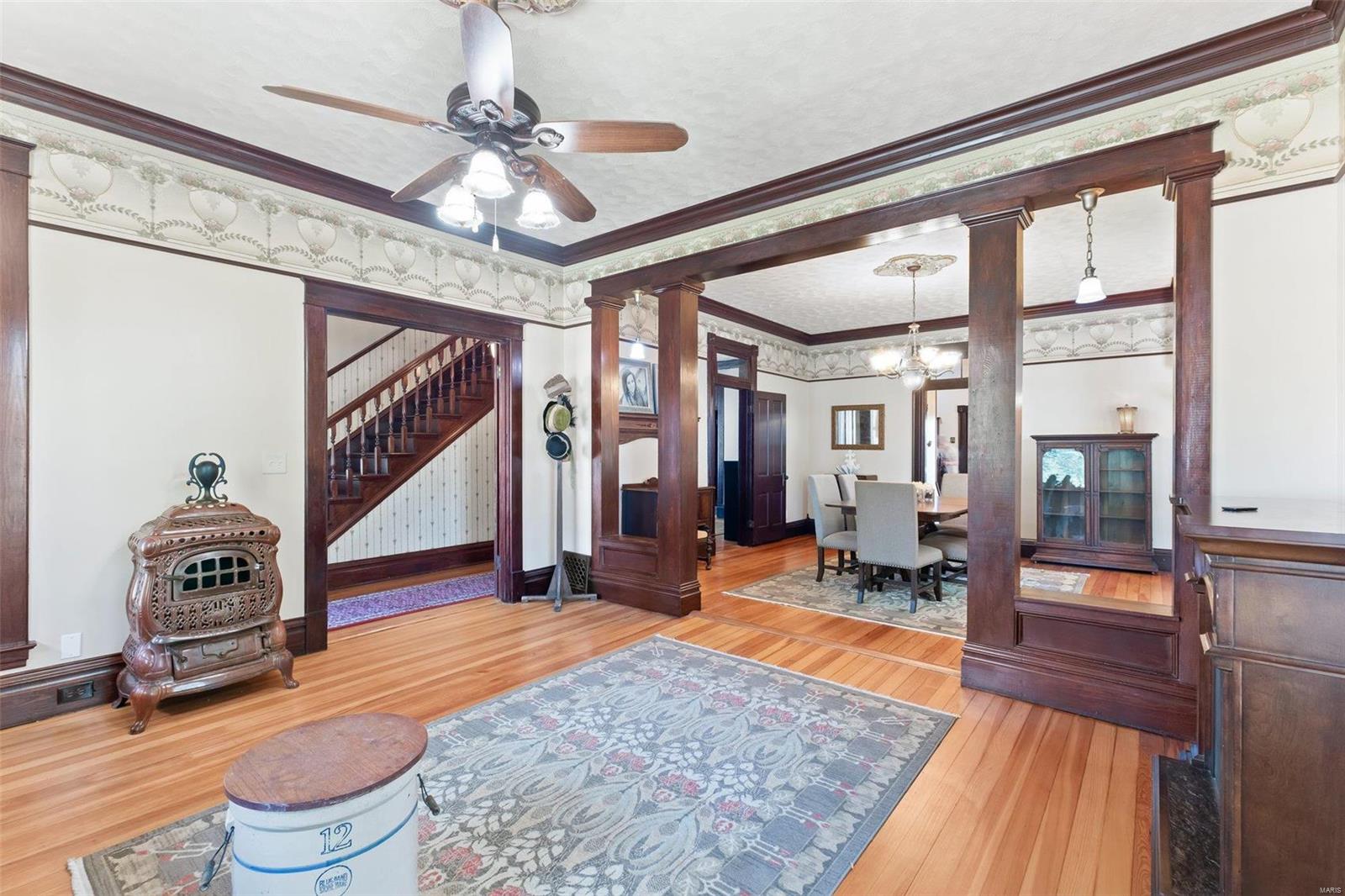 312 West 4th Street Waterloo, IL 62298 - Photo 3 of 49