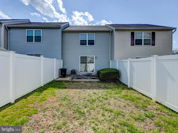 $312,000 | 661 Boxwood Drive, Hampstead, MD 21074