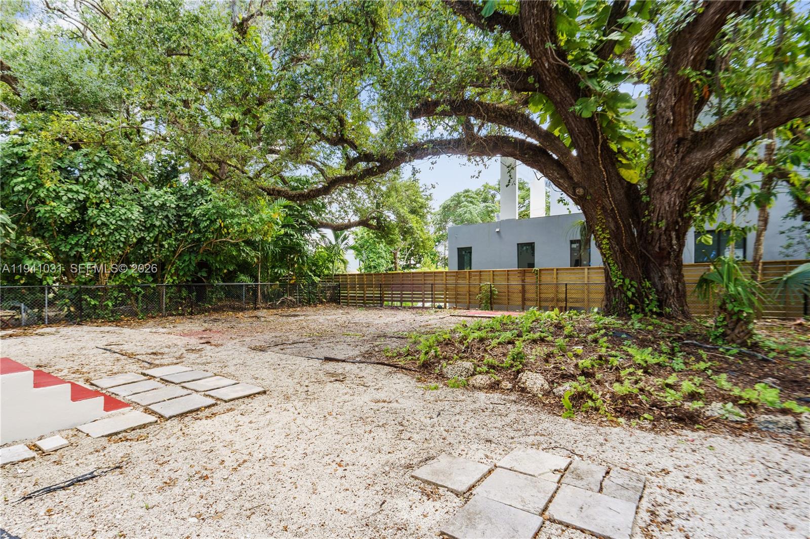 3202 Elizabeth Street, Unit 3202 Miami, FL 33133 - Photo 16 of 20