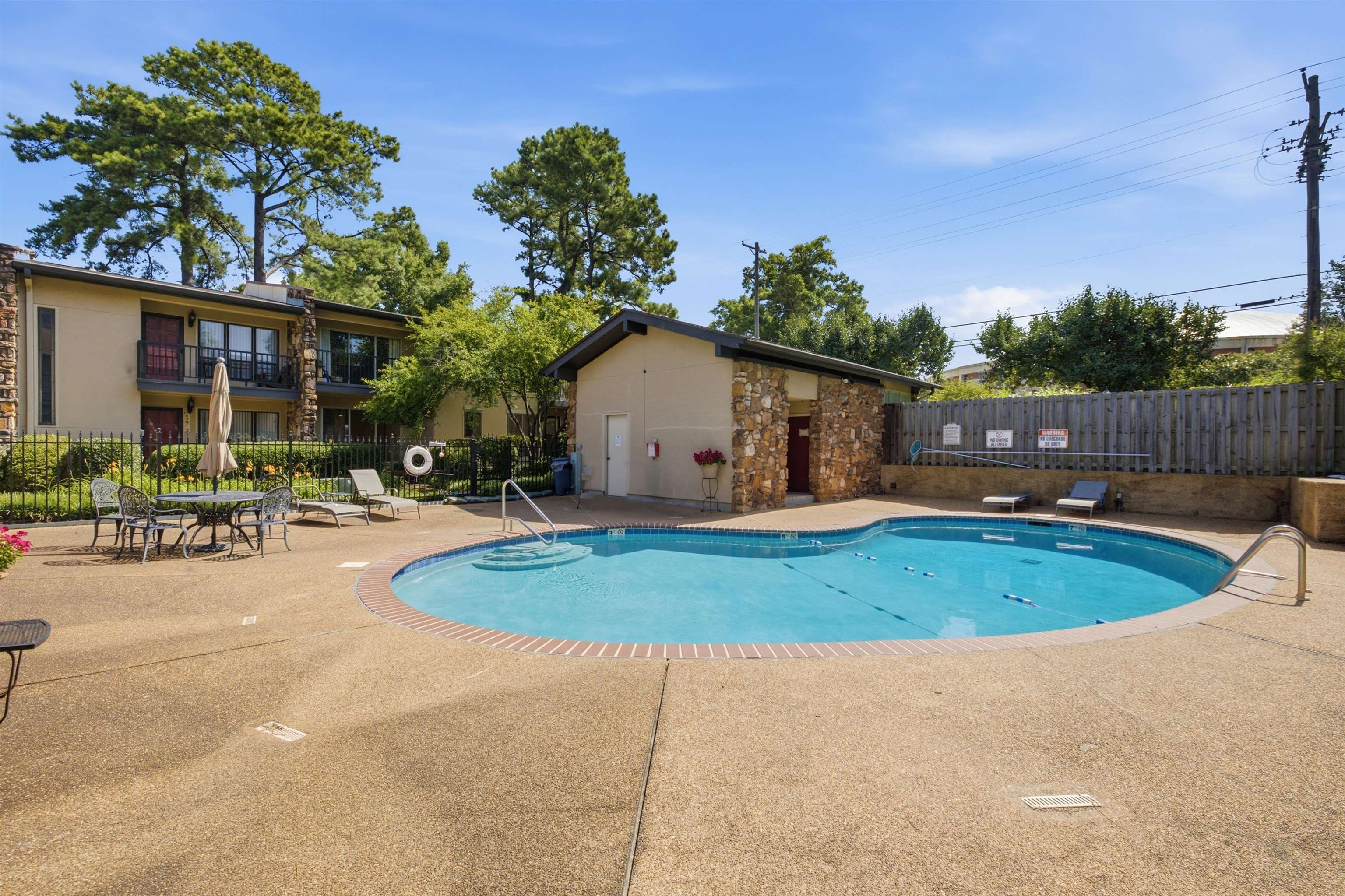 427 South Perkins Road, Unit 4271 Memphis, TN 38117 - Photo 2 of 37