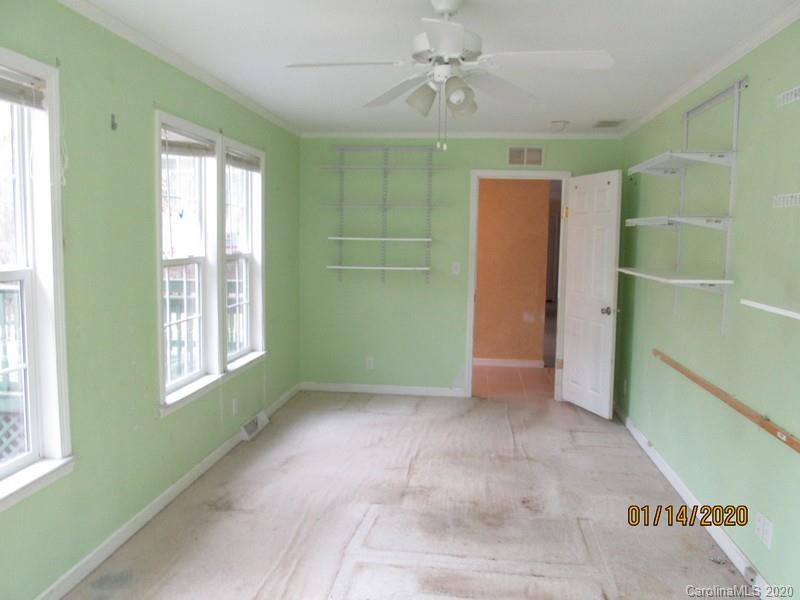 939 A Pinckney Road Chester, SC 29706 - Photo 4 of 14 a view of an empty room with a window