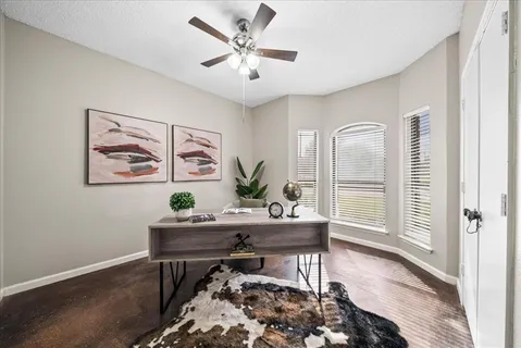 $365,000 | 723 Keessee Drive, Cedar Hill, TX 75104