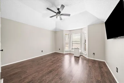 $365,000 | 723 Keessee Drive, Cedar Hill, TX 75104