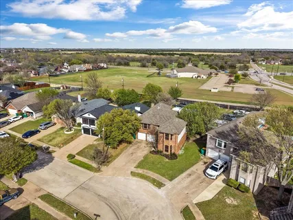 $365,000 | 723 Keessee Drive, Cedar Hill, TX 75104