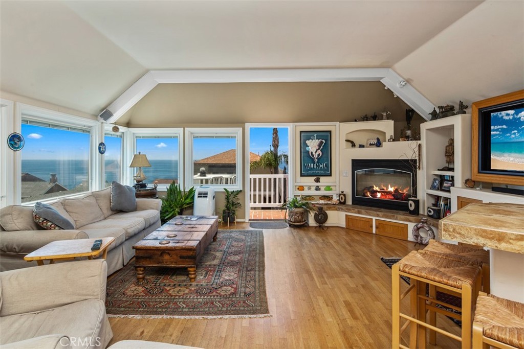 181 Sunset Terrace Laguna Beach, CA 92651 - Photo 38 of 54 Living Room BBQ