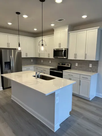 $2,300 | 204 Douglas Bend Road, Unit 1604, Gallatin, TN 37066