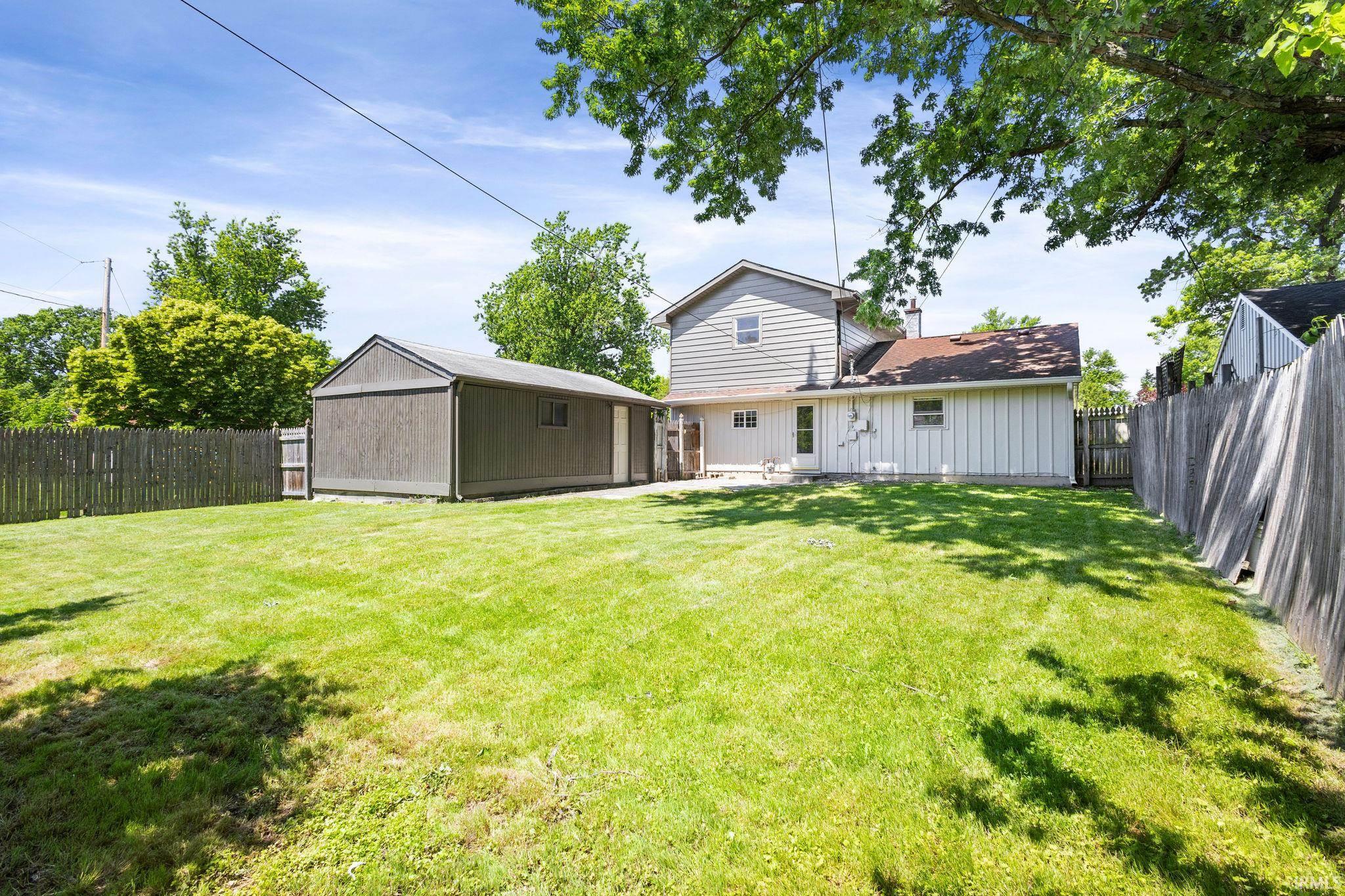 1122 Tulip Tree Road Fort Wayne, IN 46825 - Photo 4 of 22 Gallery Image 4