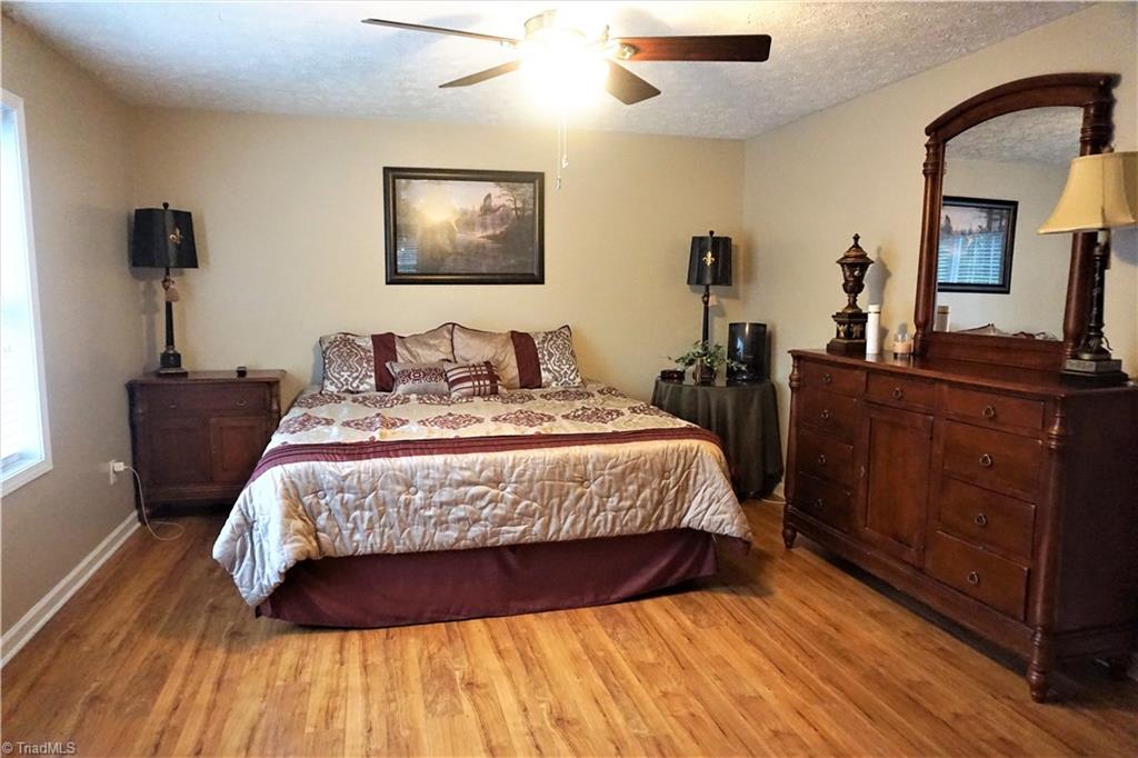 1215 Fox Hills Road Pinnacle, NC 27043 - Photo 10 of 18 Large master bedroom