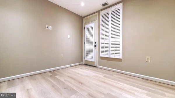 $2,400 | 1010 22nd Street Northwest, Unit B, Washington, DC 20037