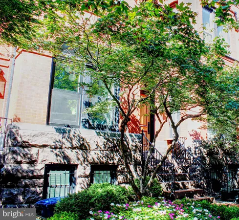 $2,400 | 1010 22nd Street Northwest, Unit B, Washington, DC 20037