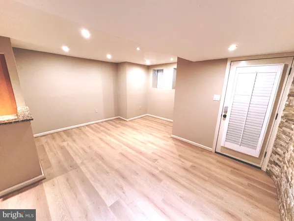 $2,400 | 1010 22nd Street Northwest, Unit B, Washington, DC 20037