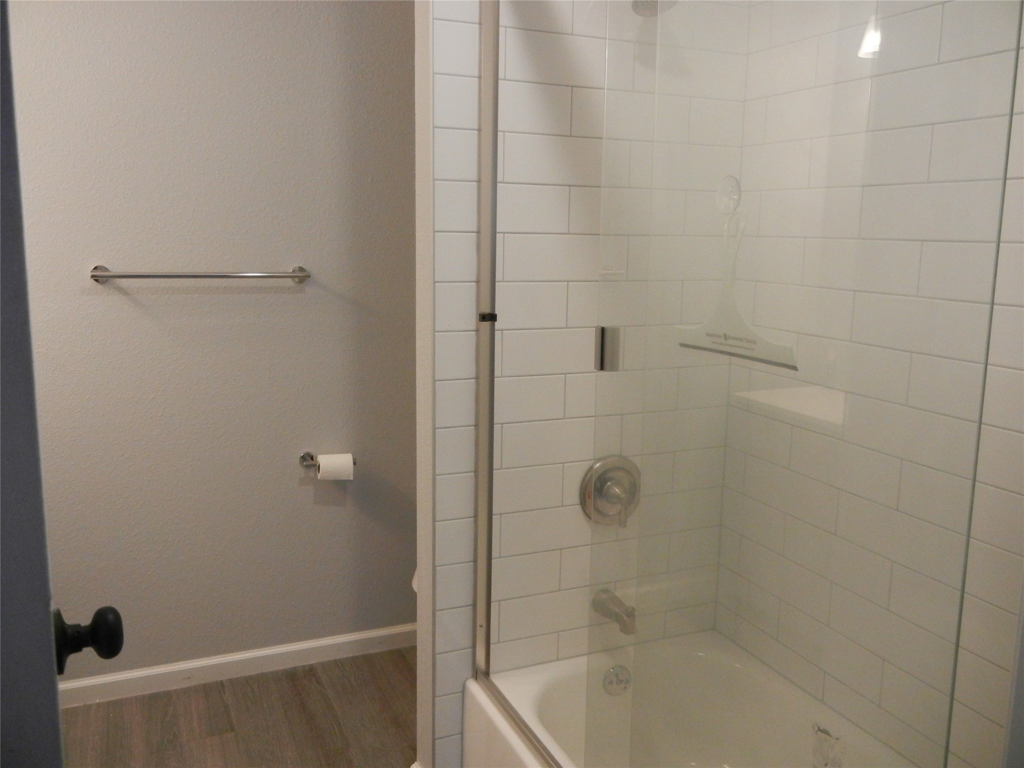 20811 Emerald Street Prairie View, TX 77484 - Photo 9 of 13 Bath