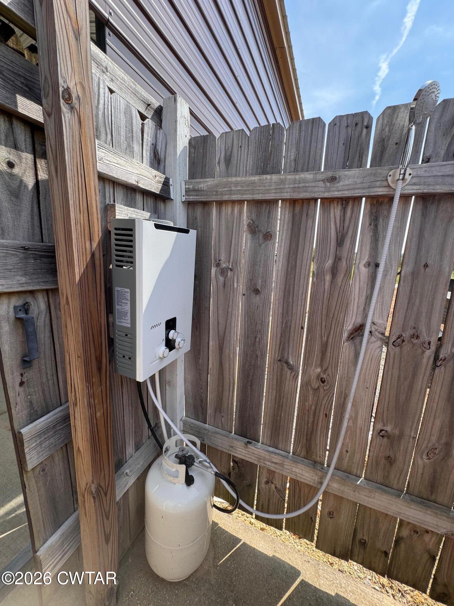 267 Dd Cove Decaturville, TN 38329 - Photo 58 of 60 Outdoor Shower 2