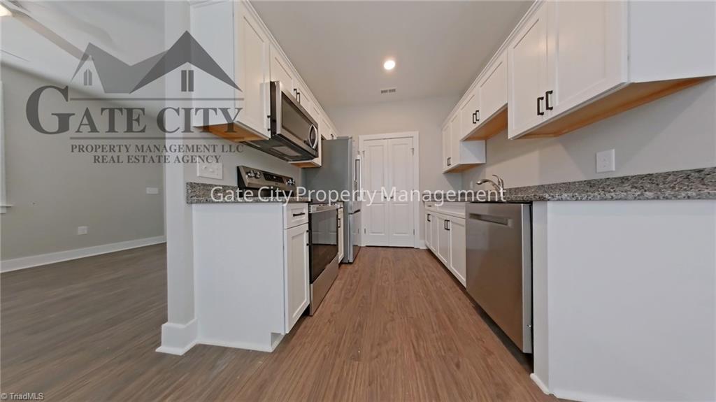 306 Oakwood Street, Unit B High Point, NC 27262 - Photo 2 of 9
