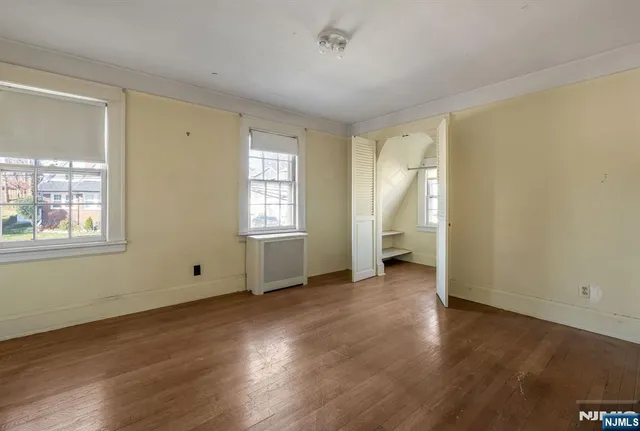 $549,900 | 671 Chestnut Avenue, Teaneck, NJ 07666