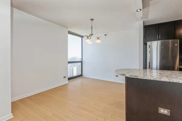 $4,000 | 1122 North Clark Street, Unit 3103, Chicago, IL 60610