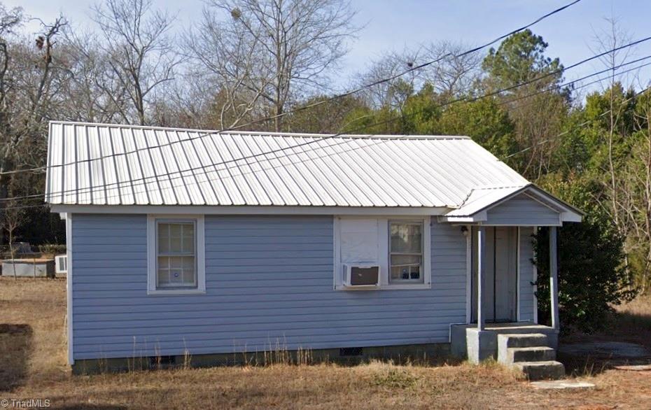 222 South 6th Street Spring Lake, NC 28390 - Photo 1 of 1