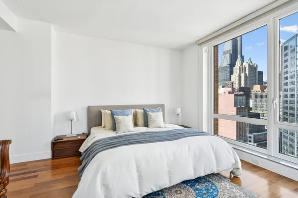$12,500 | 250 East 53rd Street, Unit 2801 | Midtown East