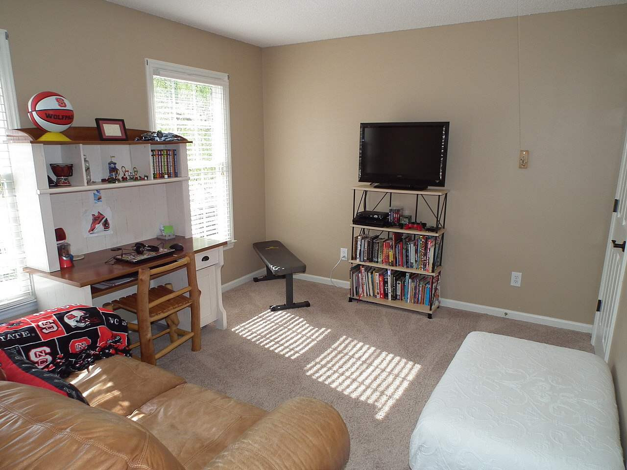 7016 Edgeview Court Raleigh, NC 27613 - Photo 15 of 25 Photo 15