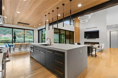 $3,500,000 | 8111 Galileo Way, Littleton, CO 80125