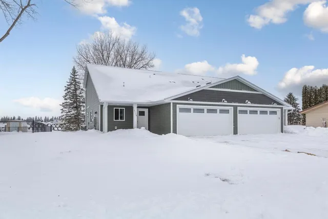 $319,900 | 512 B 1st Avenue Southwest, Hayfield, MN 55940