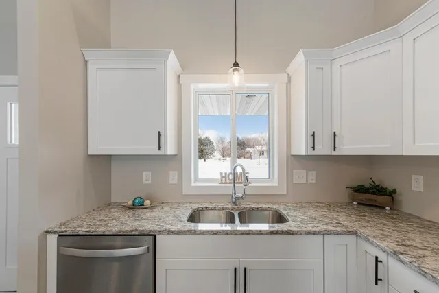 $319,900 | 512 B 1st Avenue Southwest, Hayfield, MN 55940