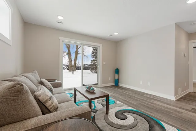 $319,900 | 512 B 1st Avenue Southwest, Hayfield, MN 55940