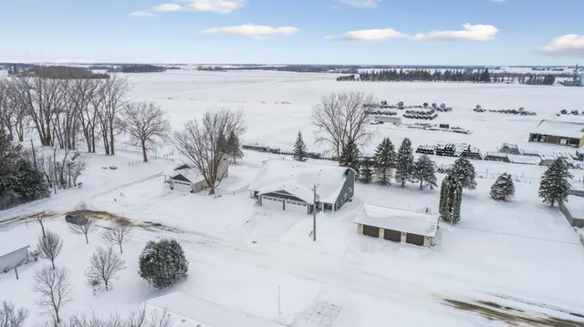 $319,900 | 512 B 1st Avenue Southwest, Hayfield, MN 55940