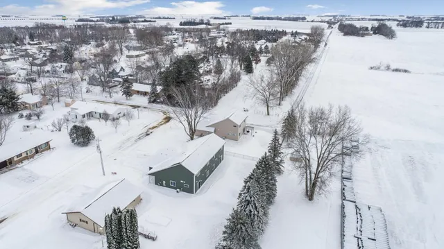 $319,900 | 512 B 1st Avenue Southwest, Hayfield, MN 55940