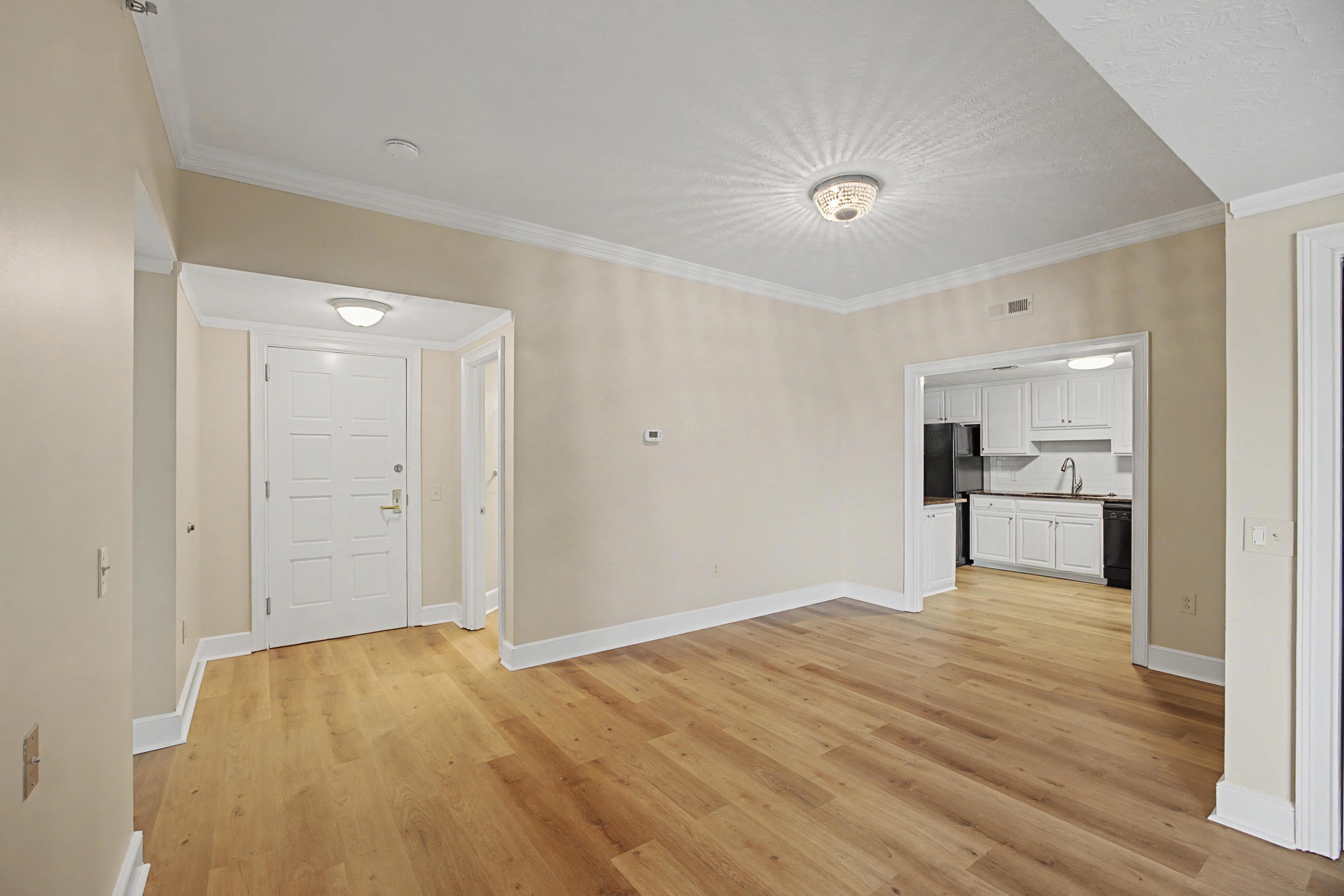 1 7th Street, Unit 1402 Augusta, GA 30901 - Photo 11 of 36 11_img_8831