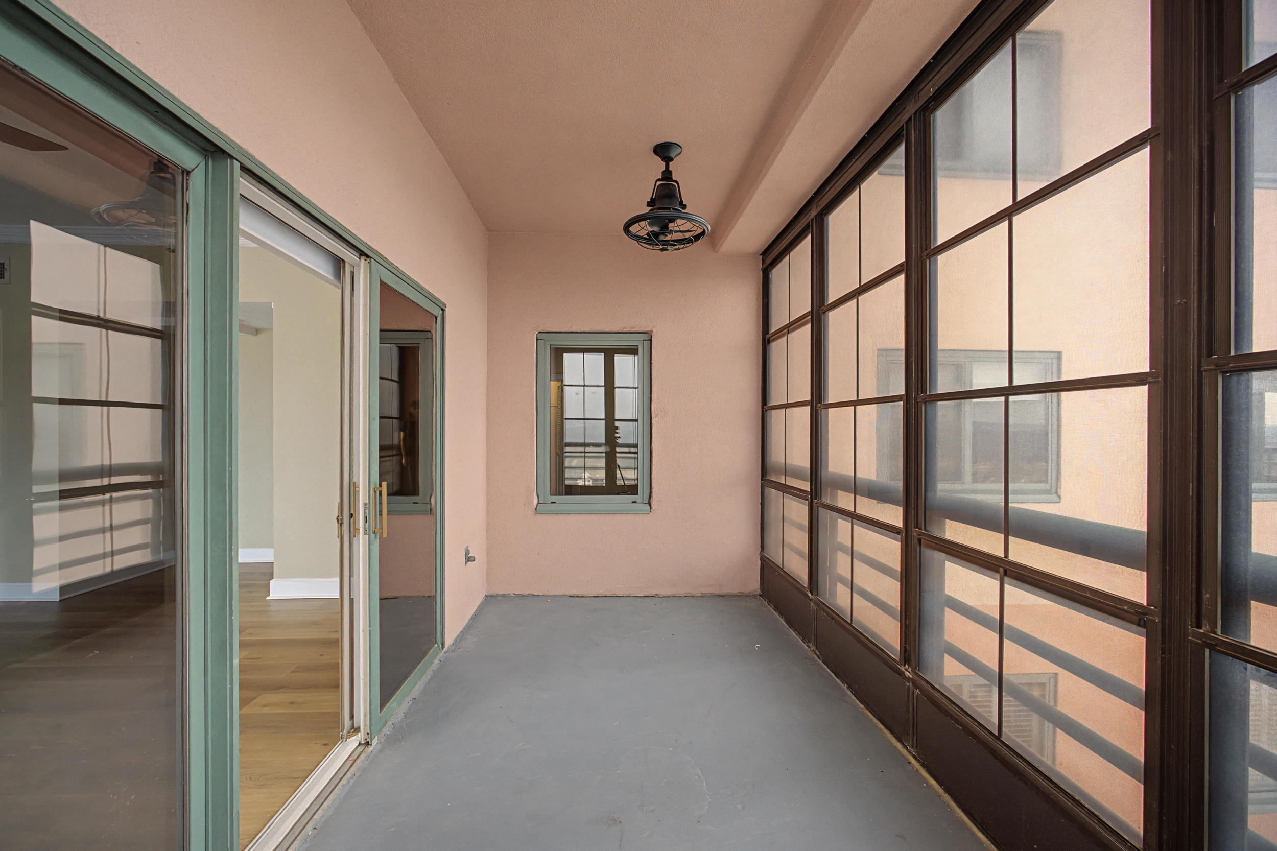 1 7th Street, Unit 1402 Augusta, GA 30901 - Photo 29 of 36 29_img_8819