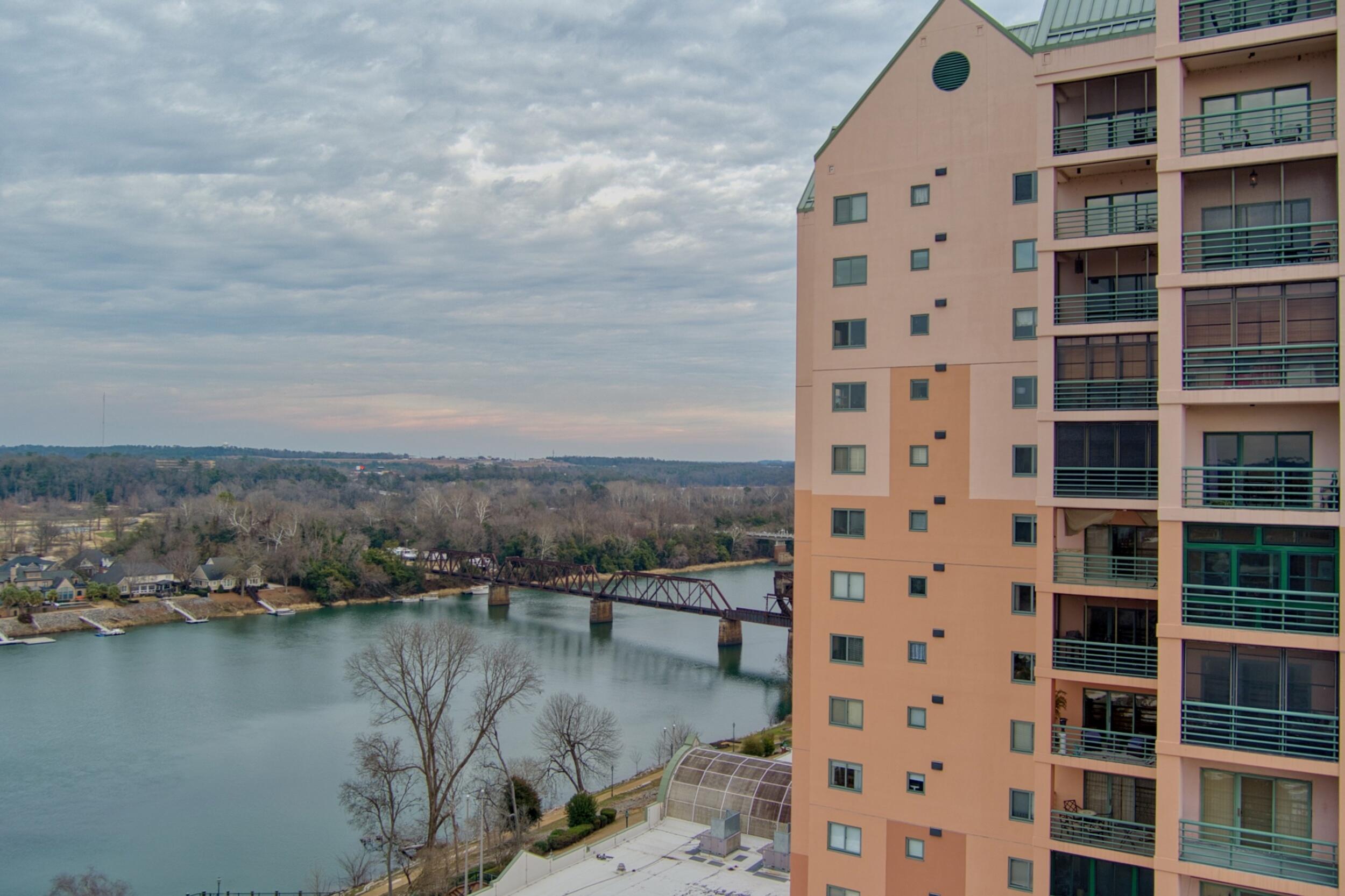 1 7th Street, Unit 1402 Augusta, GA 30901 - Photo 31 of 36 31_max_8762_hdr