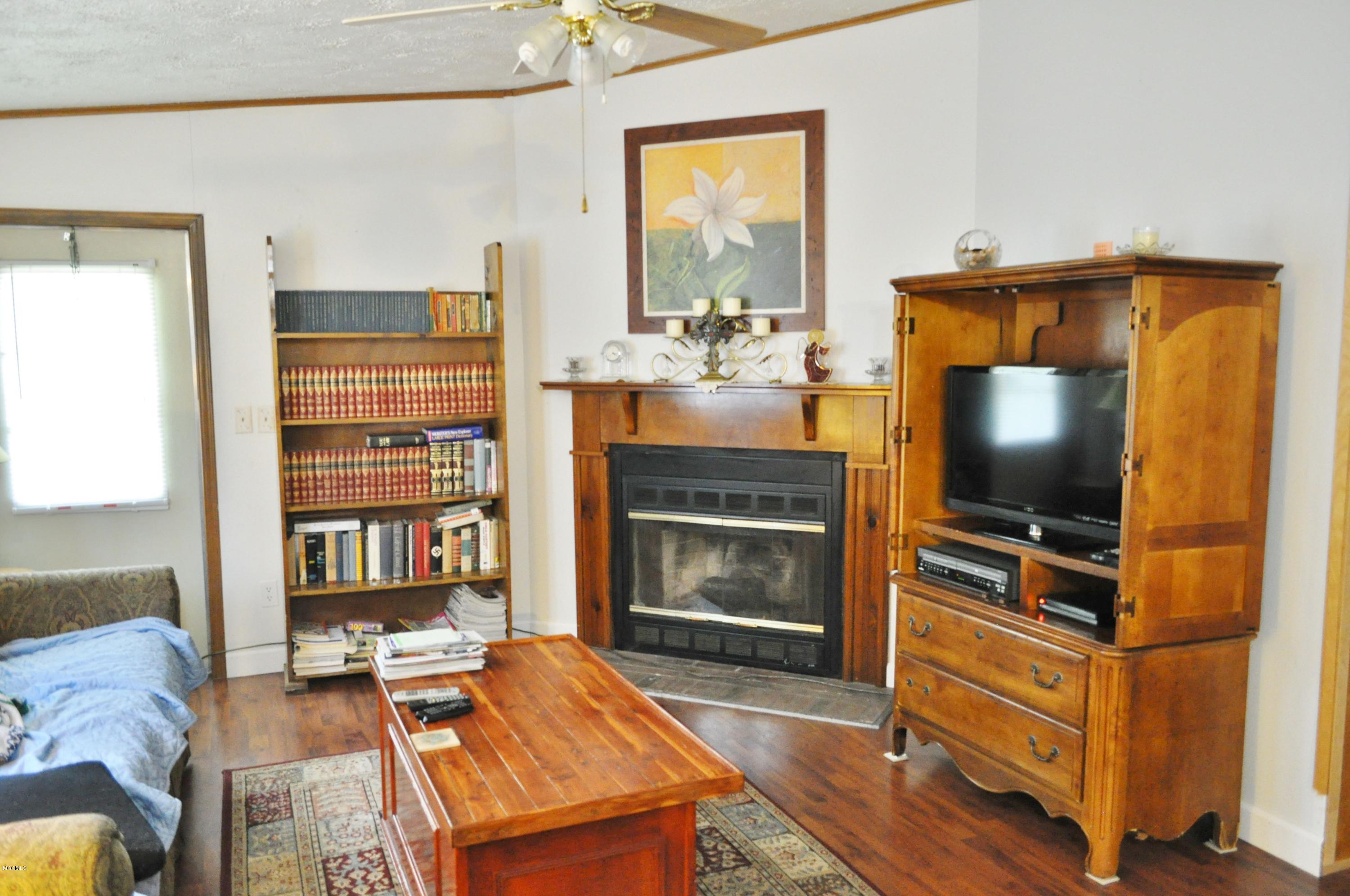 13632 Ridgeland Road Vancleave, MS 39565 - Photo 8 of 19 DSC_0007