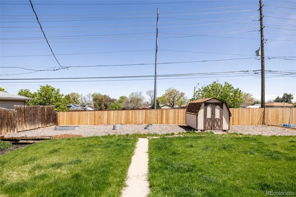 $3,000 | 10516 Pearl Street, Northglenn, CO 80233