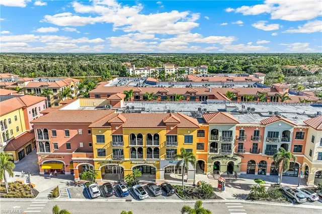 $419,900 | 23191 Fashion Drive, Unit 8212, Estero, FL 33928