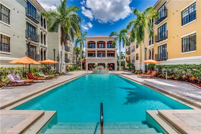 $419,900 | 23191 Fashion Drive, Unit 8212, Estero, FL 33928