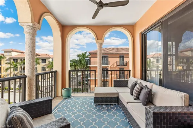 $419,900 | 23191 Fashion Drive, Unit 8212, Estero, FL 33928