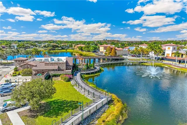 $419,900 | 23191 Fashion Drive, Unit 8212, Estero, FL 33928