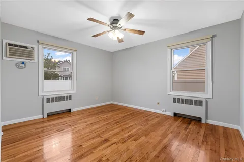 $929,000 | 3 Cheshire Road, Bethpage, NY 11714