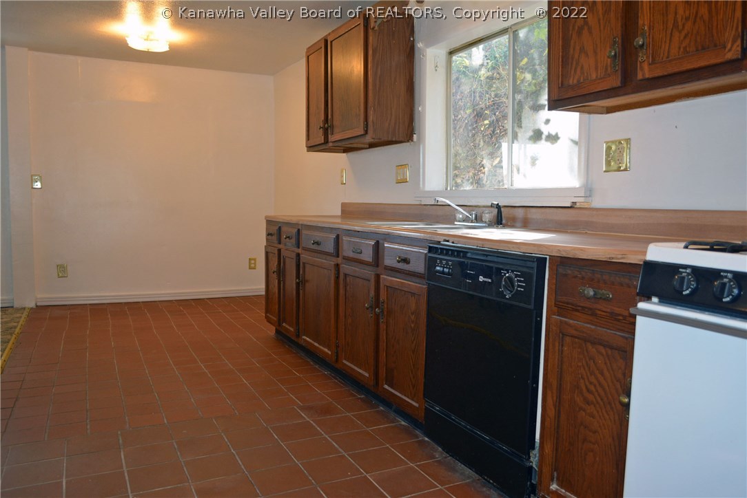 1111 Thorne Road Charleston, WV 25303 - Photo 19 of 25 Gallery Image 19