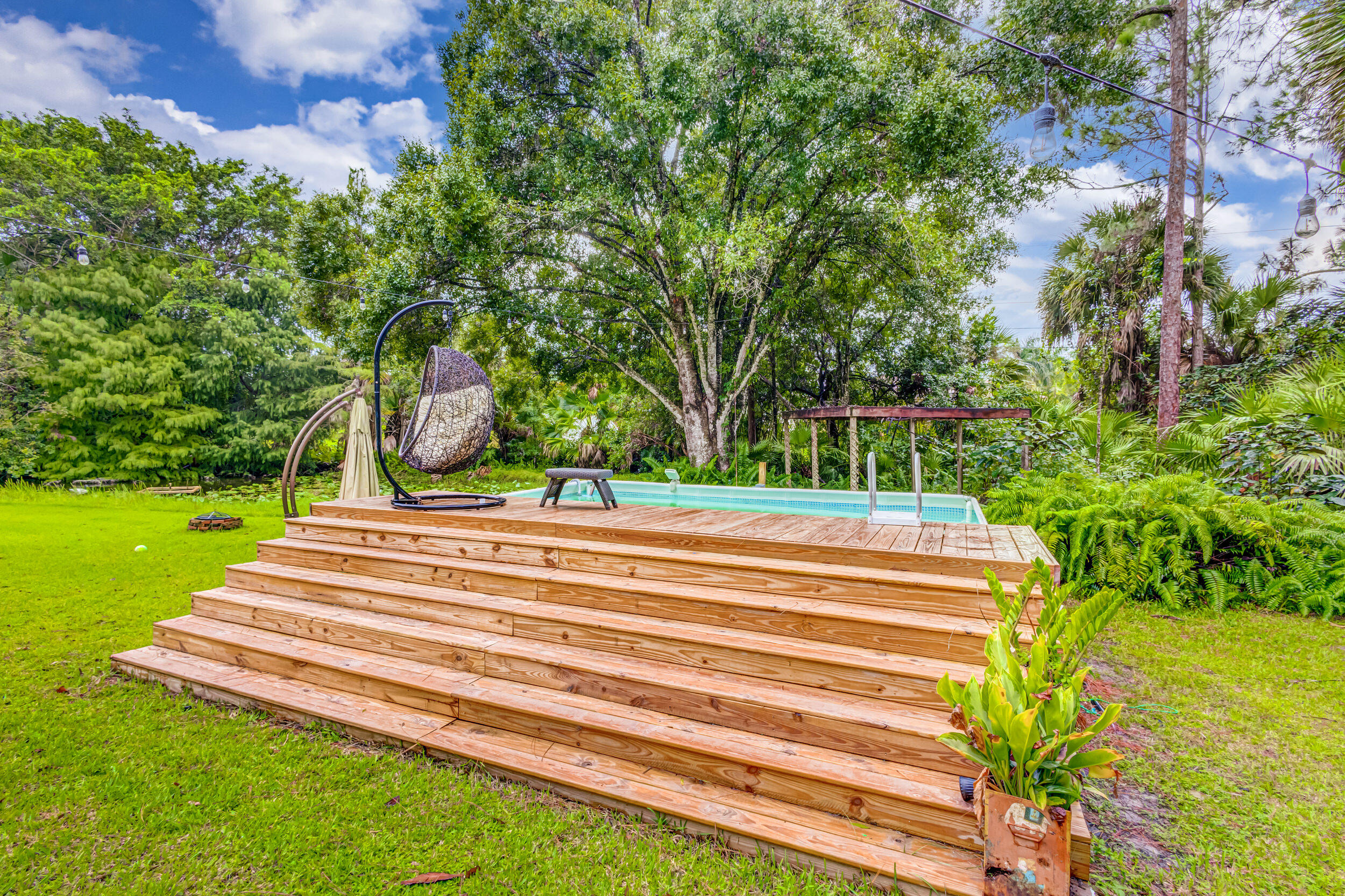 13578 Edith Road Loxahatchee Groves, FL 33470 - Photo 29 of 69 28 Ext Pool 02