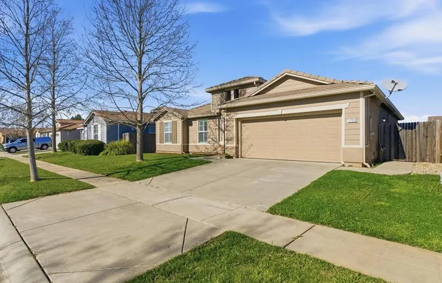 $499,000 | 1759 Powder Way, Plumas Lake, CA 95961