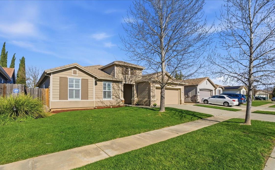 1759 Powder Way Plumas Lake, CA 95961 - Photo 3 of 45