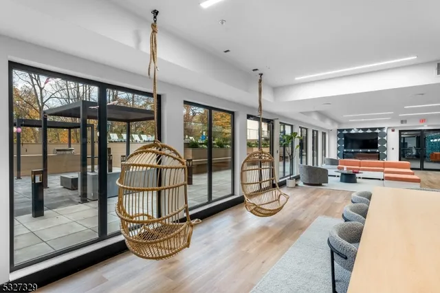 $2,000 | 803 South Avenue, Unit 323, Plainfield, NJ 07062