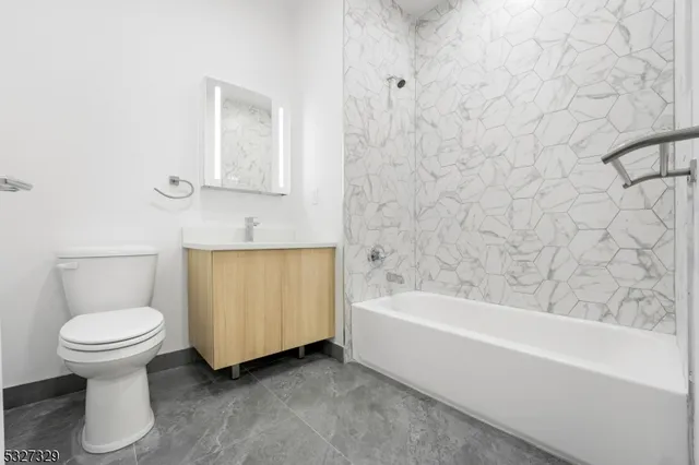 $2,000 | 803 South Avenue, Unit 323, Plainfield, NJ 07062