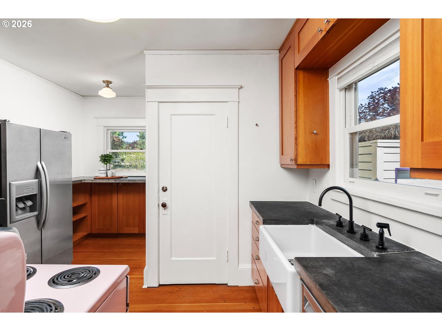 303 Southeast 86th Avenue Portland, OR 97216 - Photo 15 of 34