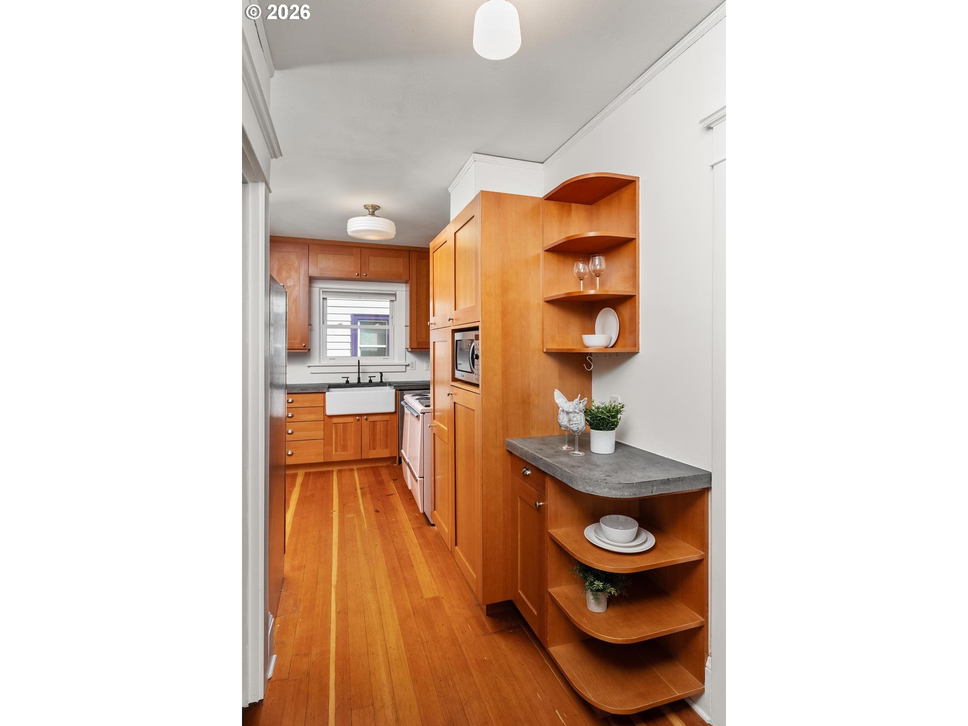 303 Southeast 86th Avenue Portland, OR 97216 - Photo 16 of 34