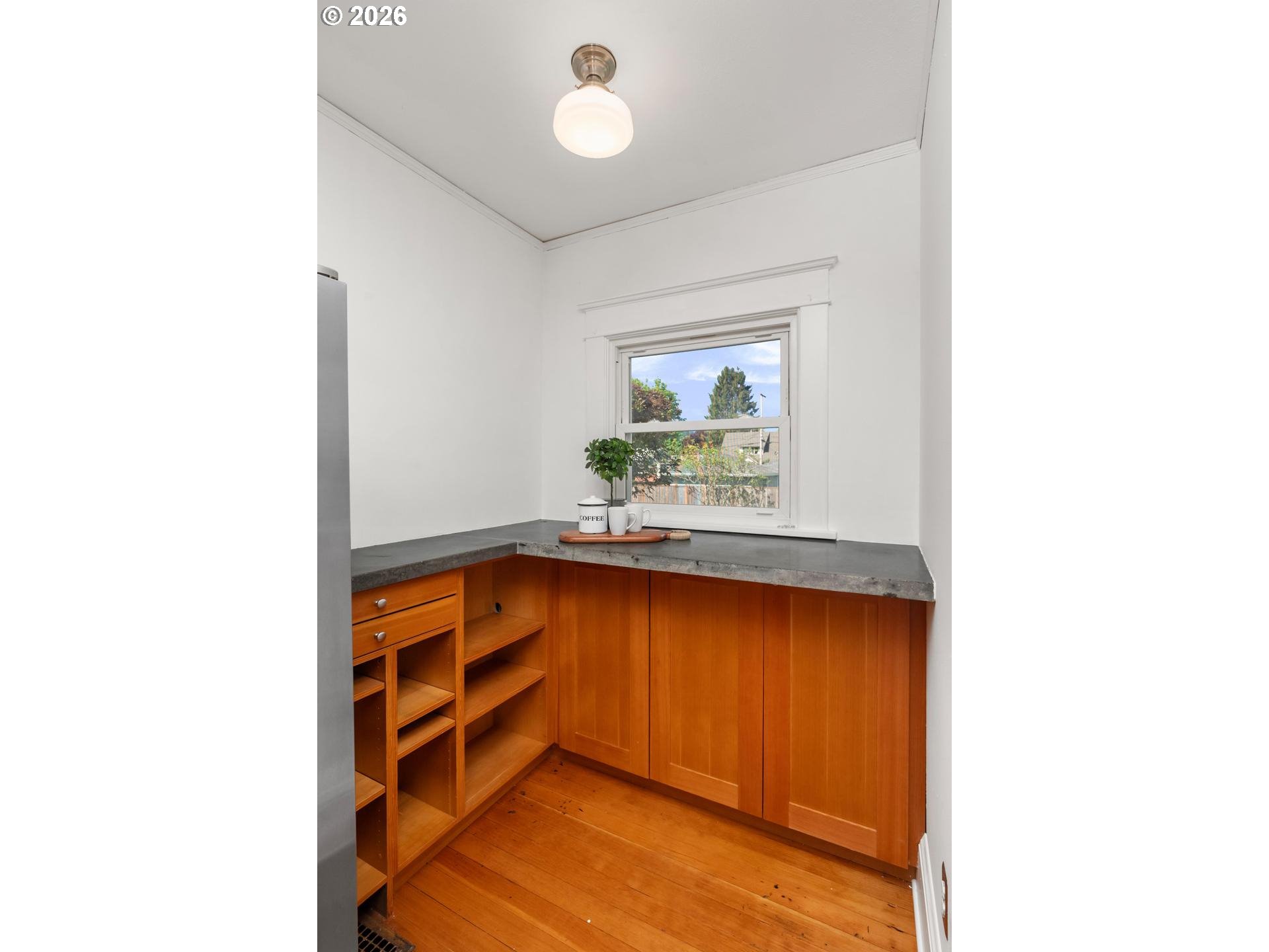 303 Southeast 86th Avenue Portland, OR 97216 - Photo 17 of 34