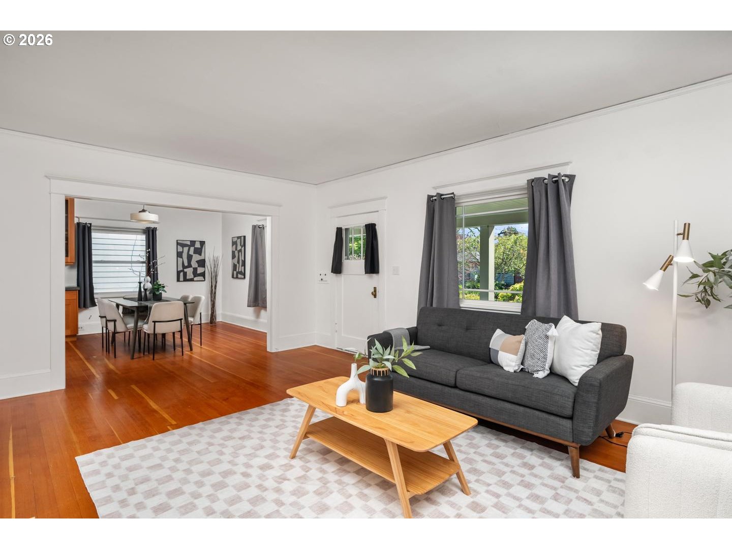303 Southeast 86th Avenue Portland, OR 97216 - Photo 4 of 34