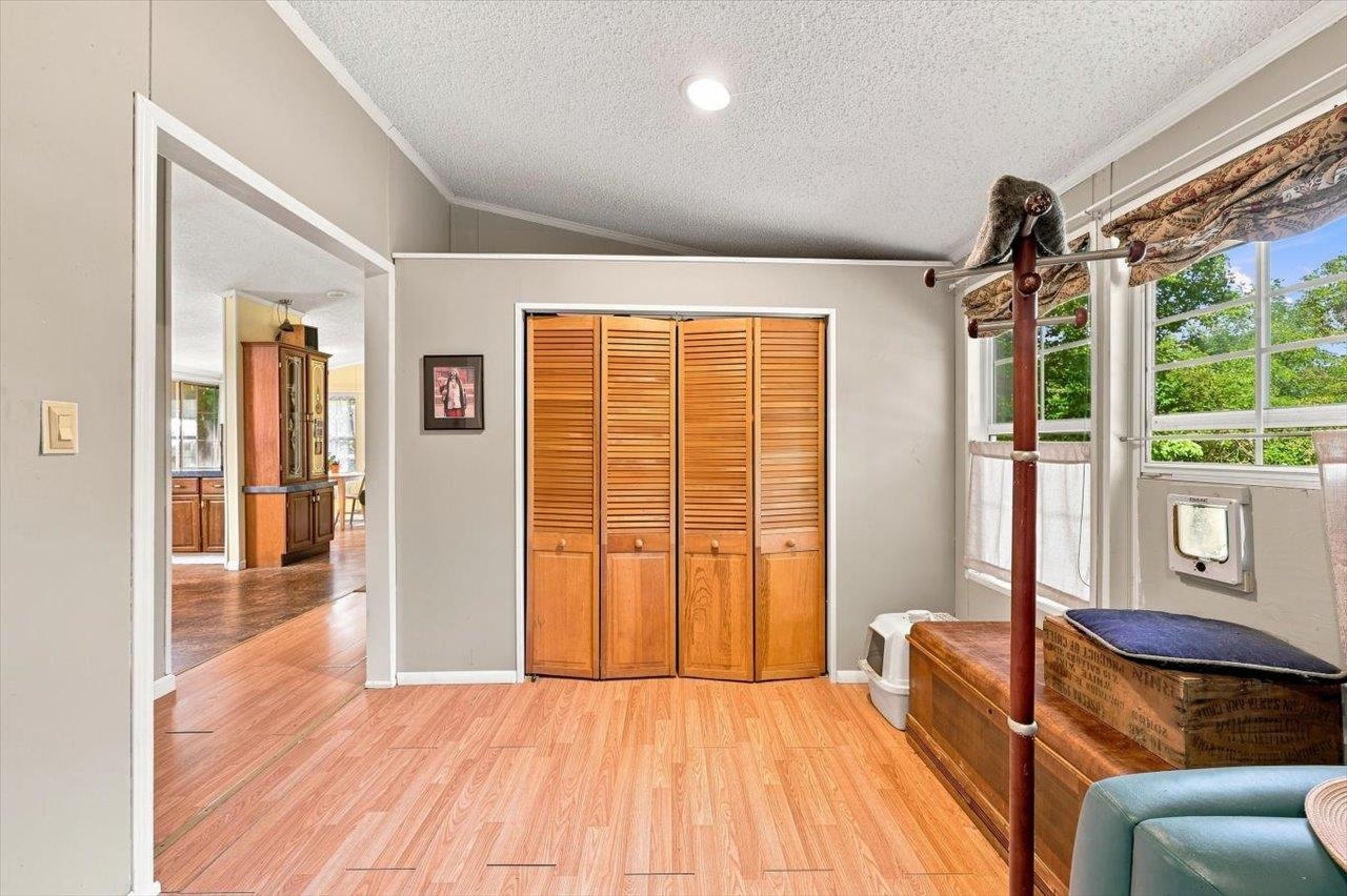 2160 Mt Torrey Road Lyndhurst, VA 22952 - Photo 4 of 44 Gallery Image 4